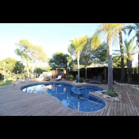 Villa Villa *